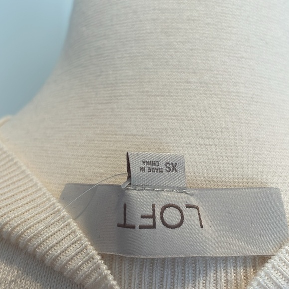 NWT • LOFT Women's White top w Sheer Long Sleeves. - Picture 12 of 16